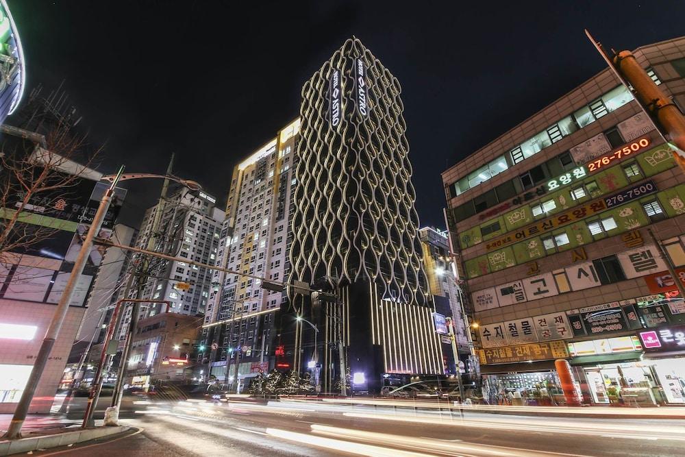 Yongin Astro Hotel Featured Image