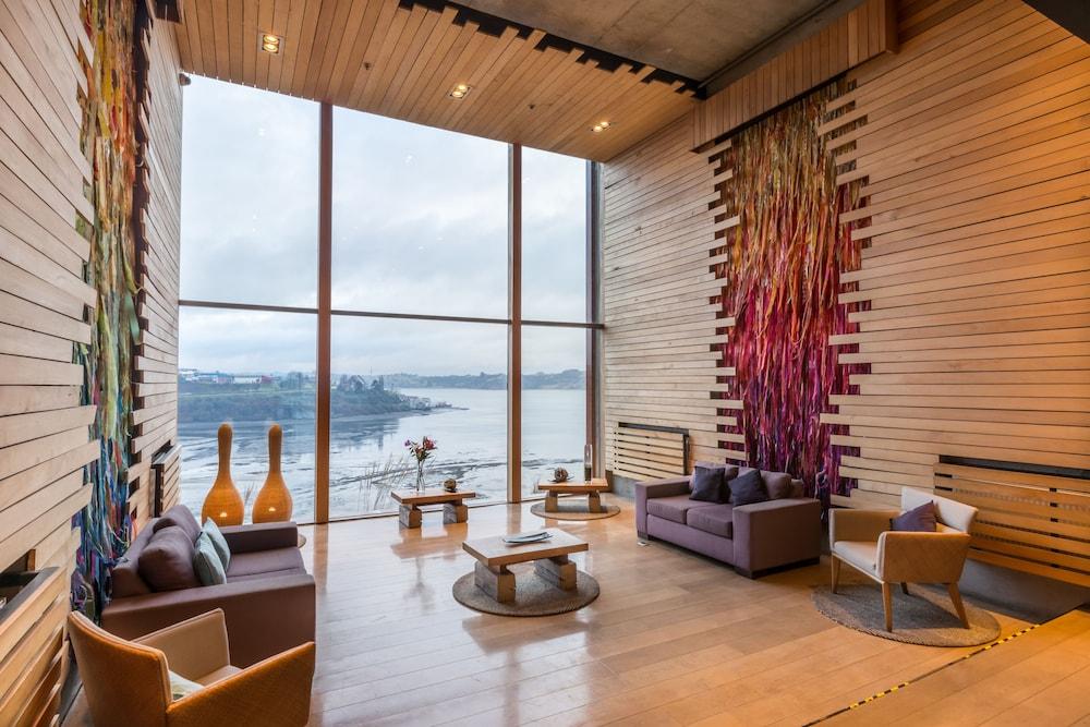 Enjoy Chiloé Lobby