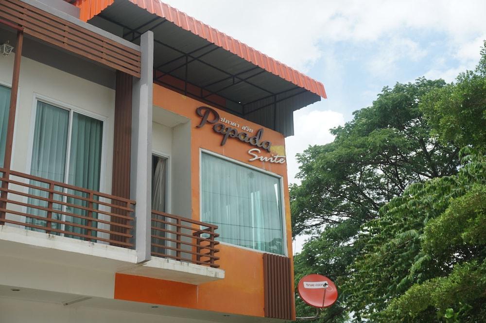 Papada Suite Exterior