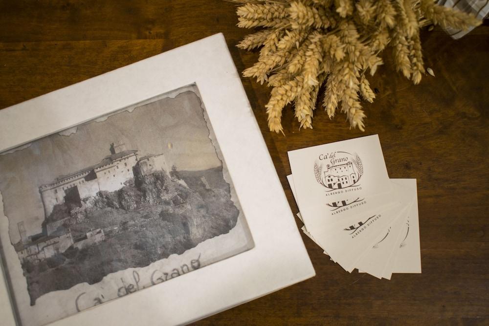 Ca del Grano Albergo Diffuso Interior Detail
