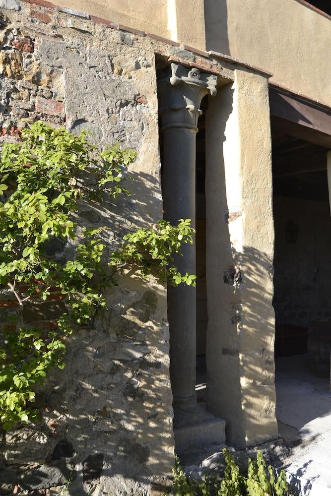 Loggia del Centone Exterior detail