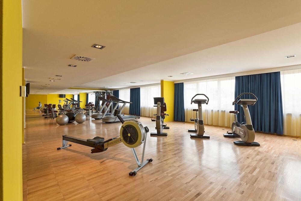 Park Inn by Radisson Linz Fitness Facility