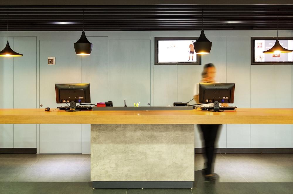 ibis Montelimar Nord Reception