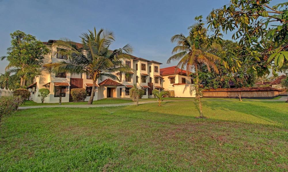 Treebo Premium Travancore Palace Cherthala Exterior