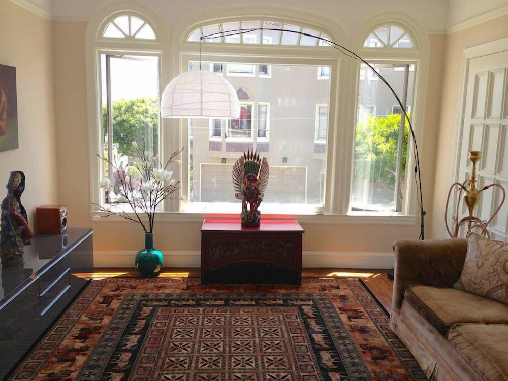 Charming 2 bdrm Dolores Heights Apt Lobby Sitting Area