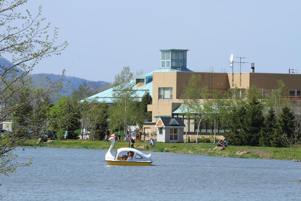 Shinshinotsu-Onsen Tappu No Yu Aerial View