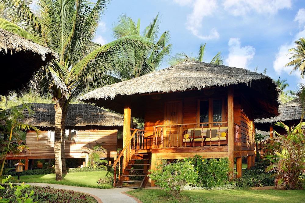 Coco Beach Resort Featured Image