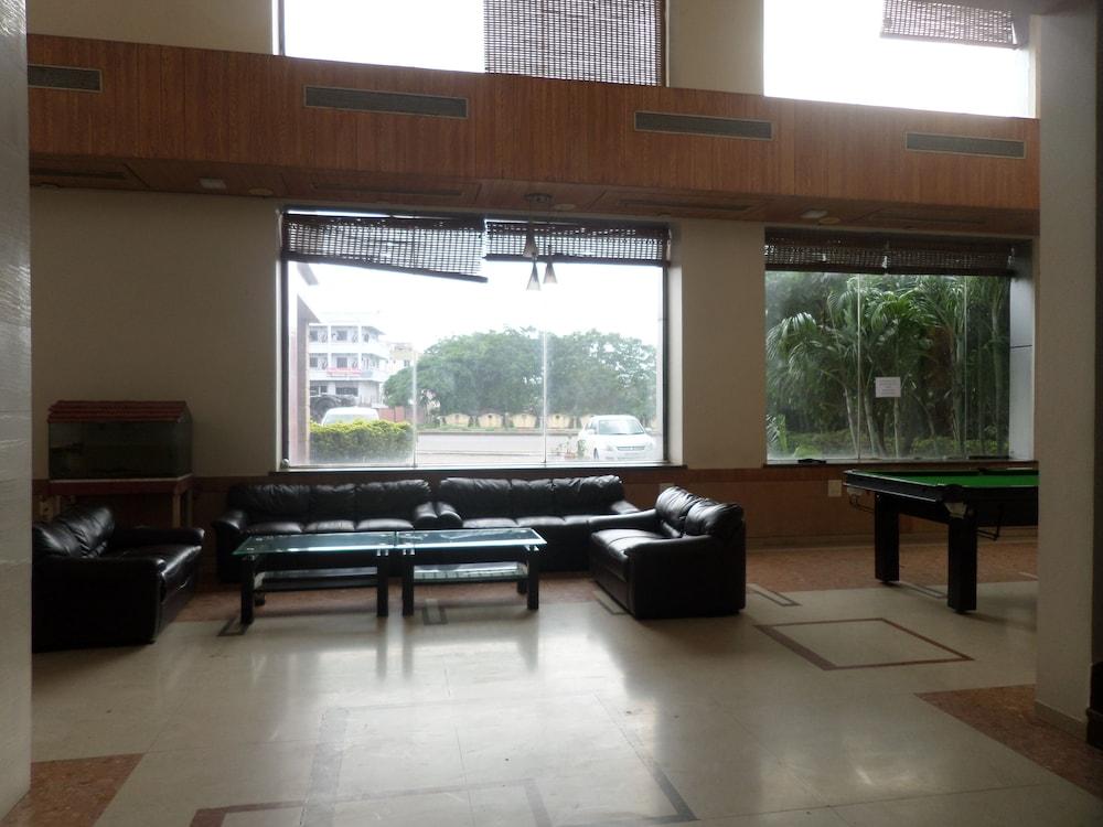Hotel Neelam Executive