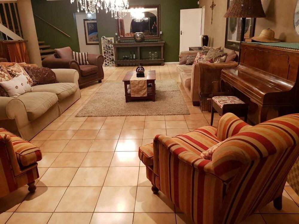 Umuzi Guesthouse Interior Detail