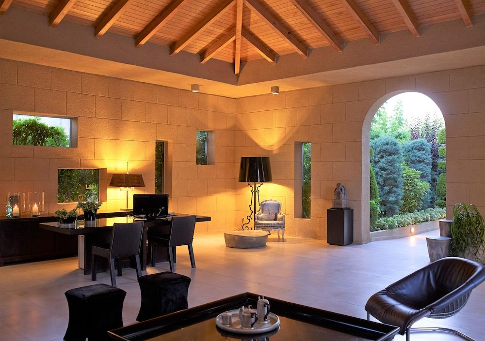 The Ixian All Suites - Adults Only Reception