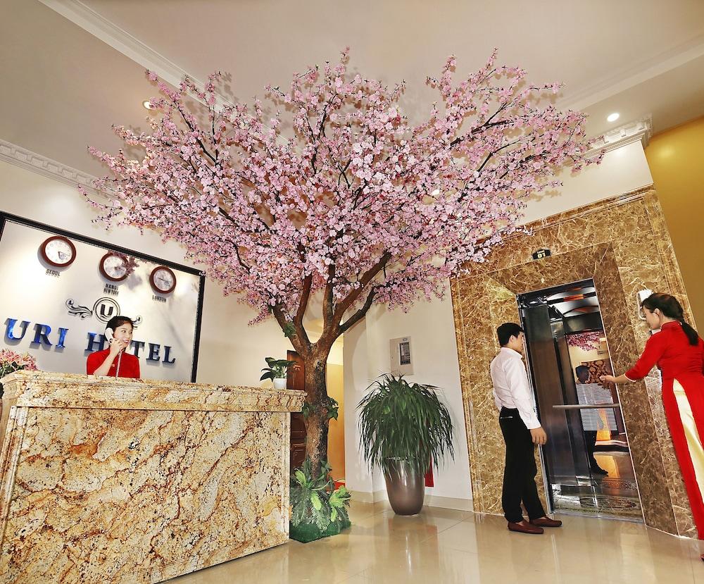 باك نين أوري هوتيل منطقة الاستقبال