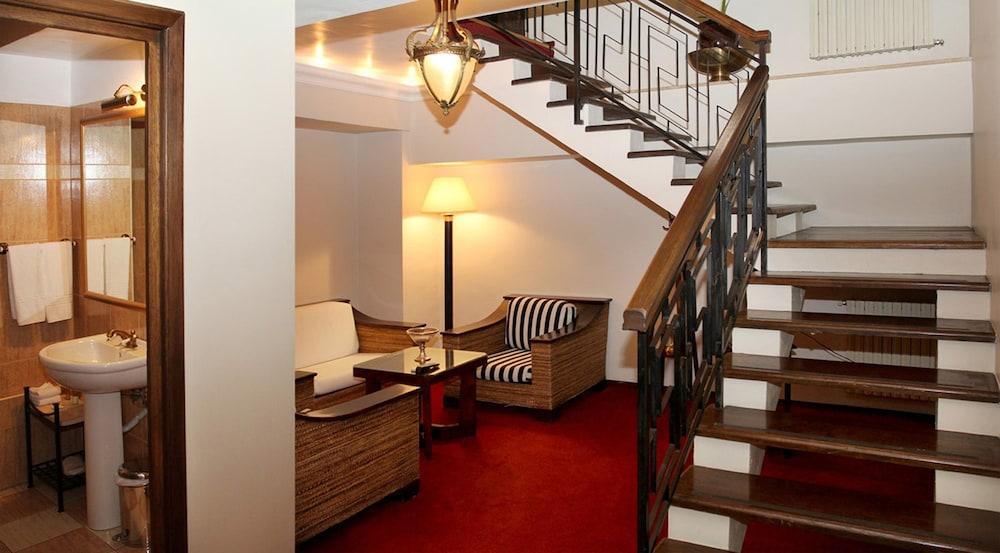 Arc de Triomphe by Residence Hotels Lobby