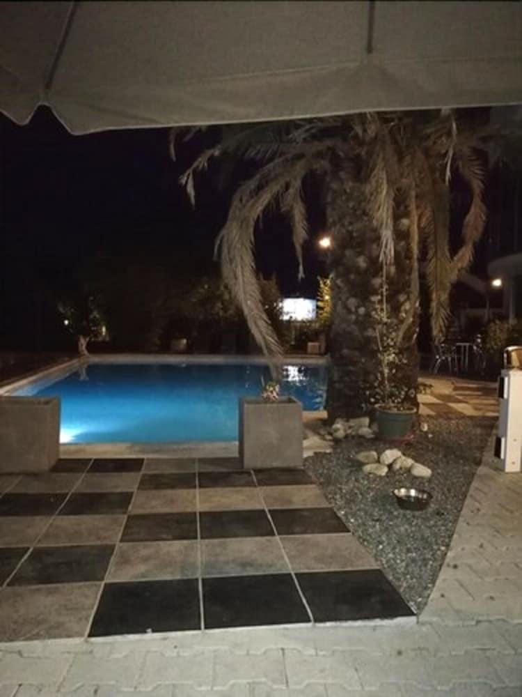 Hôtel la clé Outdoor Pool