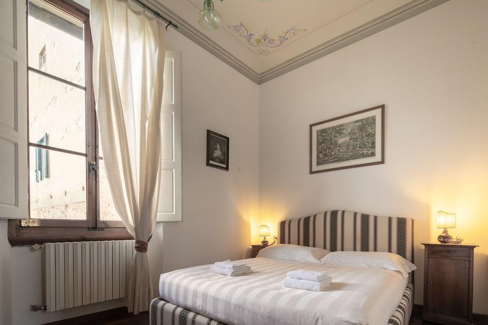 Montebello Elegant by Mmega Featured Image