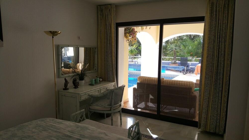 Villa El Nido with Mountain & Sea Views Others