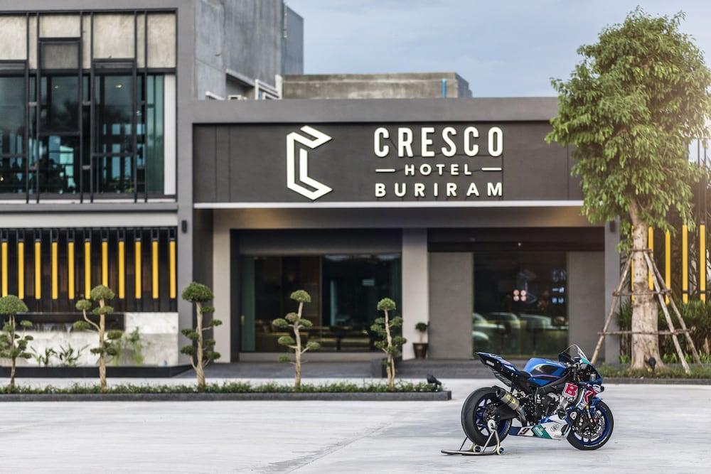 Cresco Hotel Buriram Property Grounds