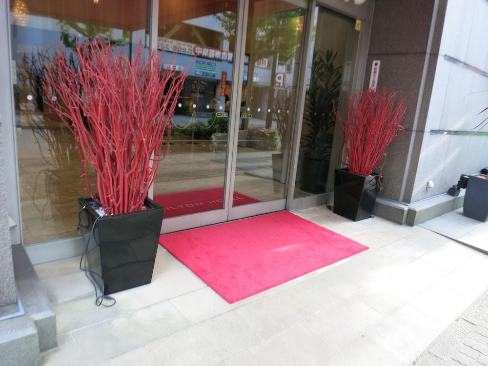Hamilton Hotel Red Exterior