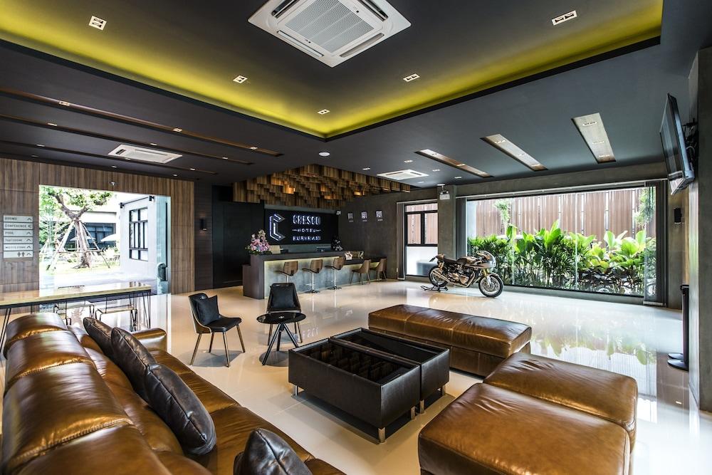 Cresco Hotel Buriram Lobby