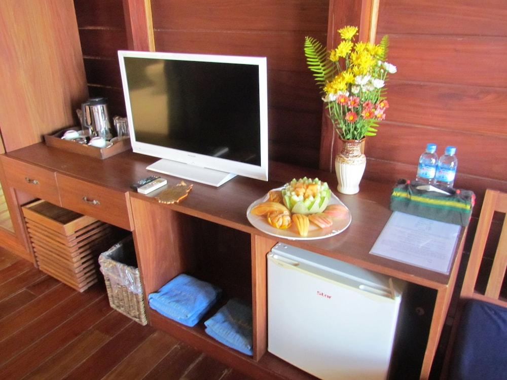 Pleasant View Resort Interior Detail
