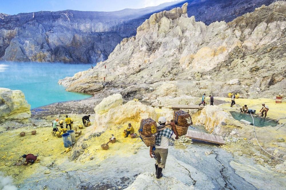 Ijen Miner Guest House Hiking