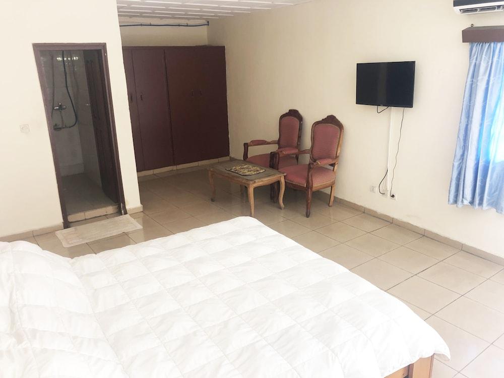Sarice Hotel Room