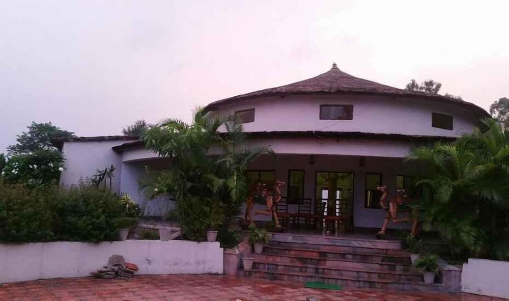 Adb Rooms Corbett Jungle Holiday SPA