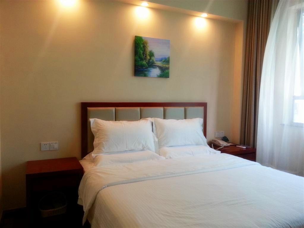GreenTree Inn Shanghai Zhangjiang Sunqiao Road Shell Hotel Featured Image