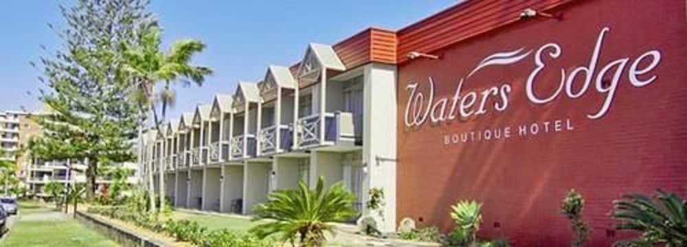 Waters Edge Port Macquarie Exterior