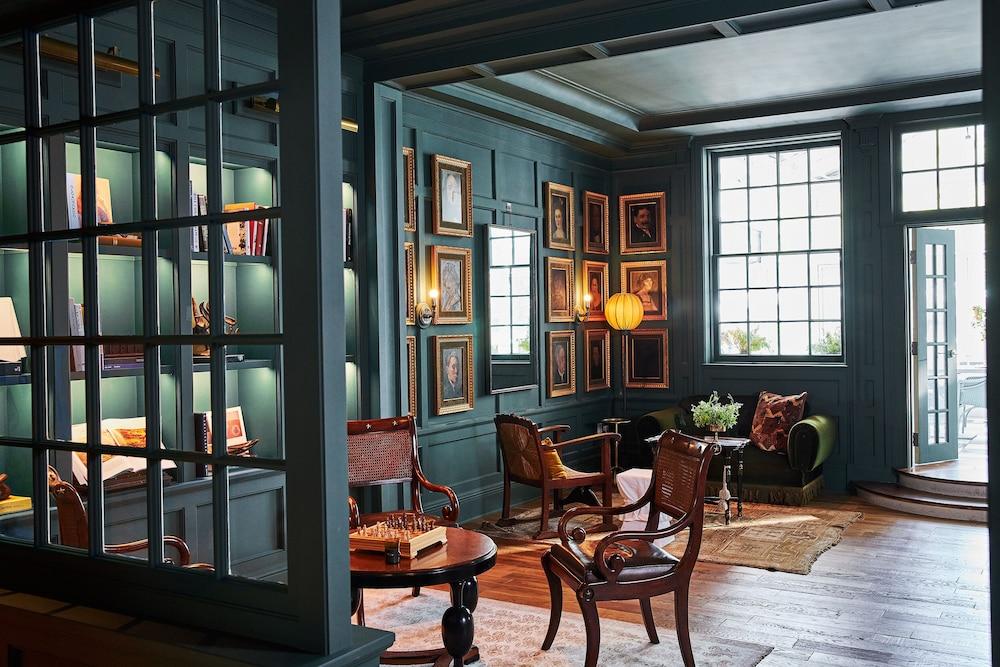 Vanderbilt, Auberge Collection Lobby