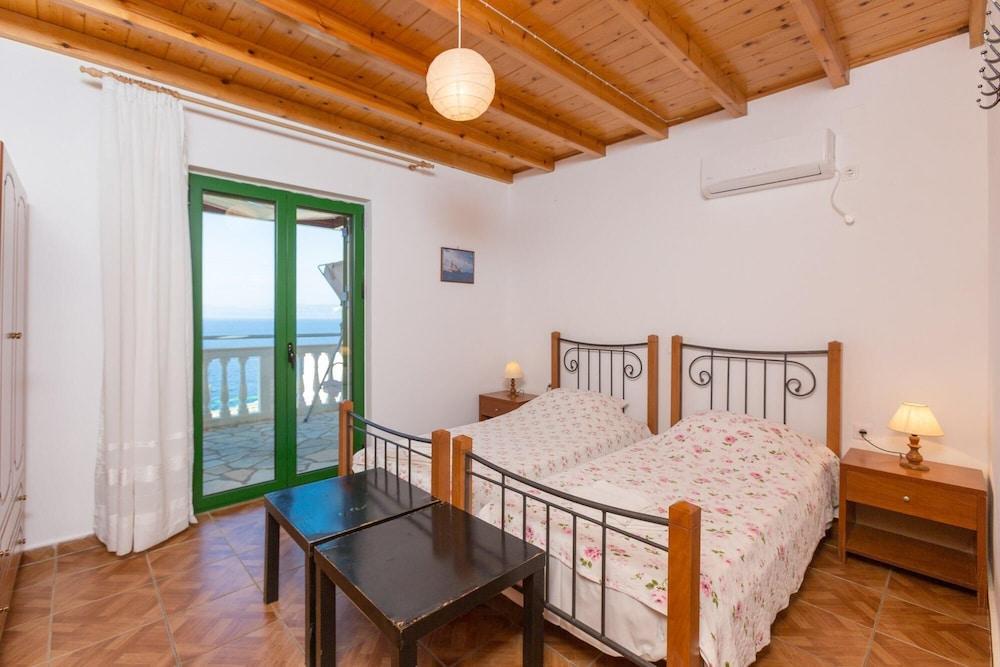Villa Anastasia Large Private Pool Walk to Beach Sea Views A C Wifi Car Not Required - 2248 Room