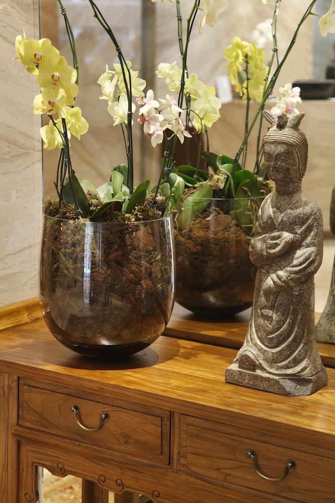 Miramar by Windsor Copacabana Interior Detail
