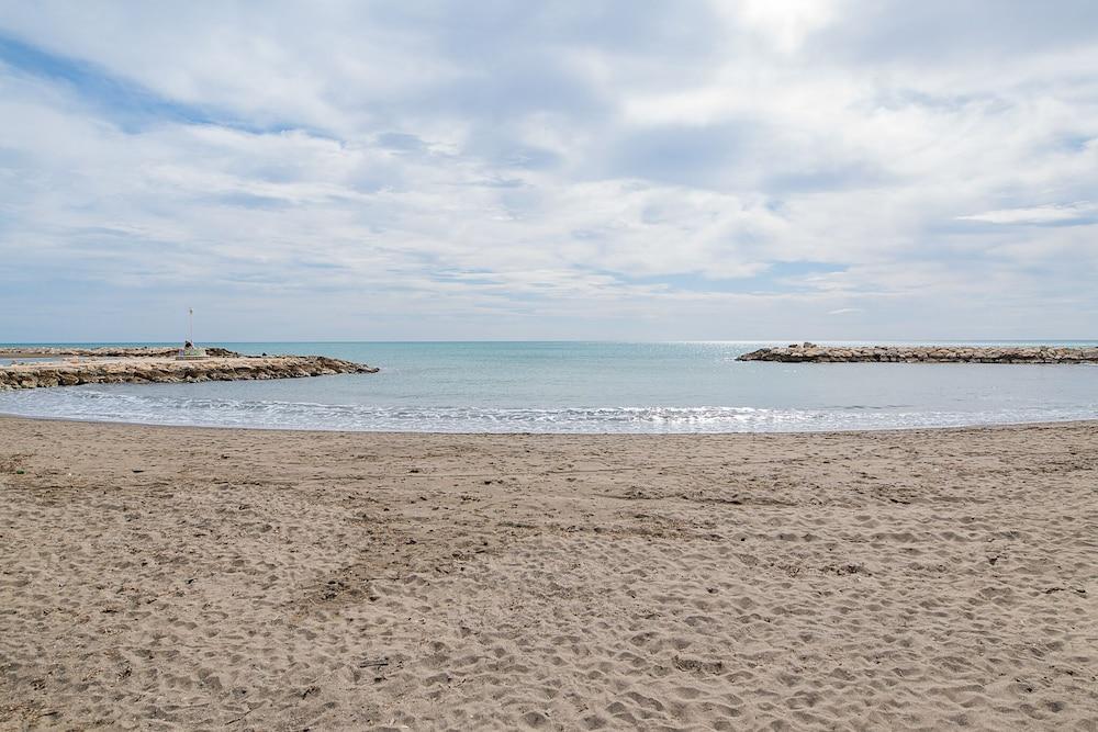 Pedregalejo Beach Apartment 1