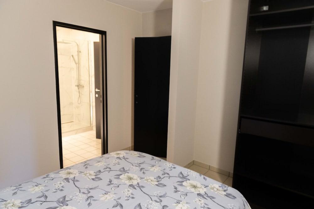 Renovated Apartment in Antwerp Room