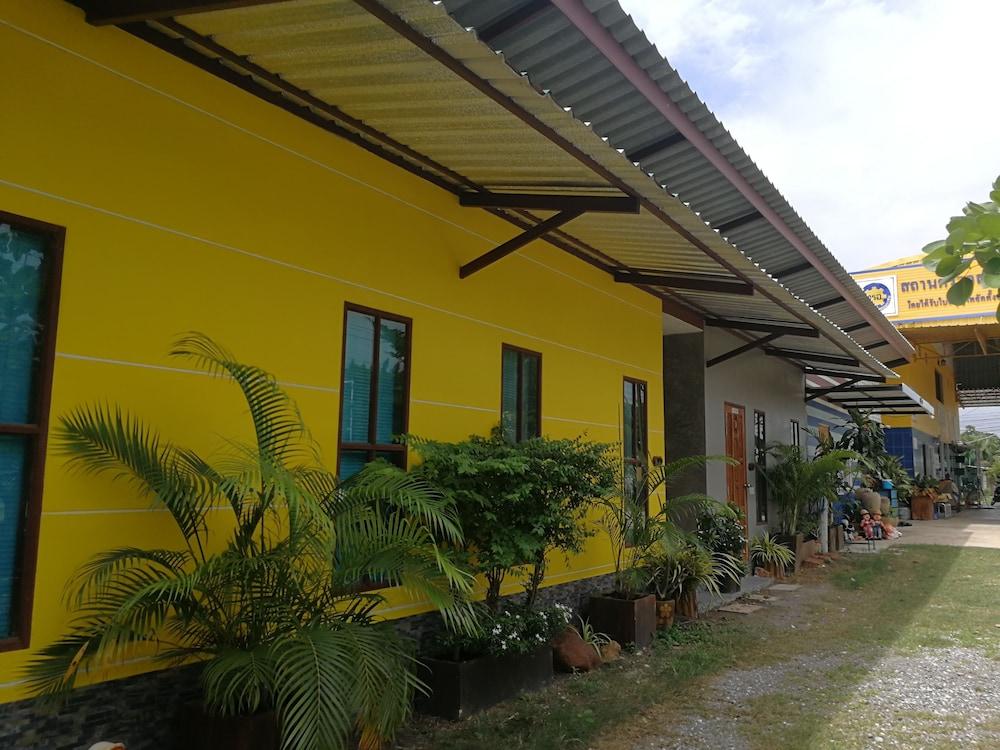 Baan Pak Parichat-Sarun Exterior