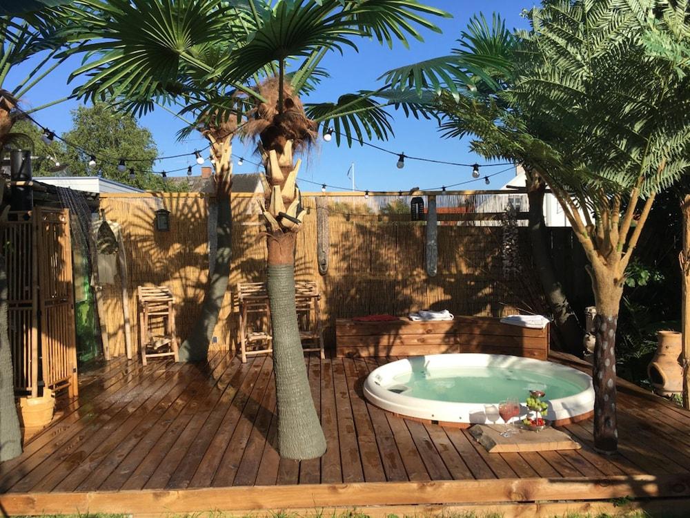 Sovdejligt Outdoor Spa Tub