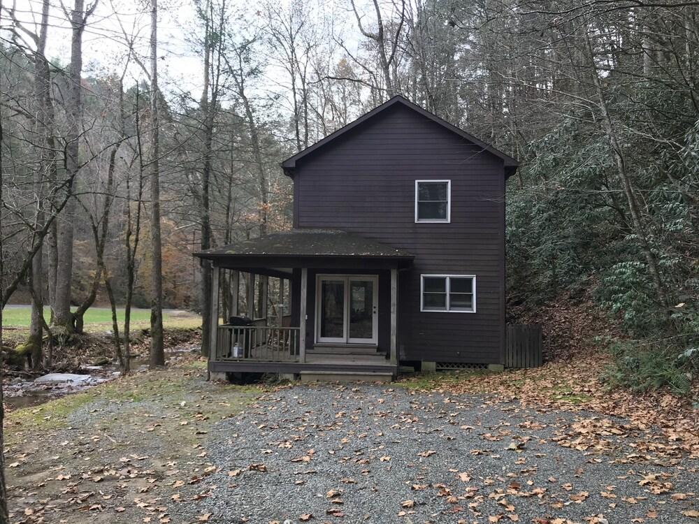 Mulberry Creek - Cozy Creekside Mountain Cabin - Wifi by Redawning Exterior