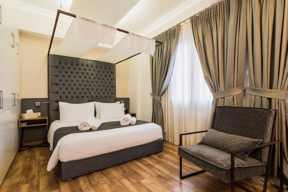 Acropolis Executive Suite Room