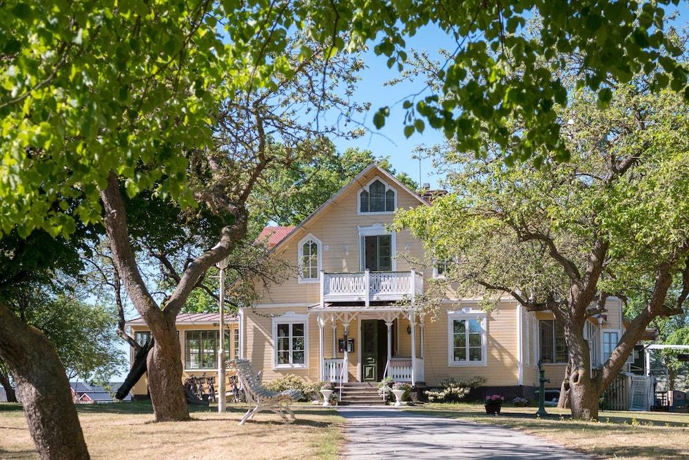 Warfsholm