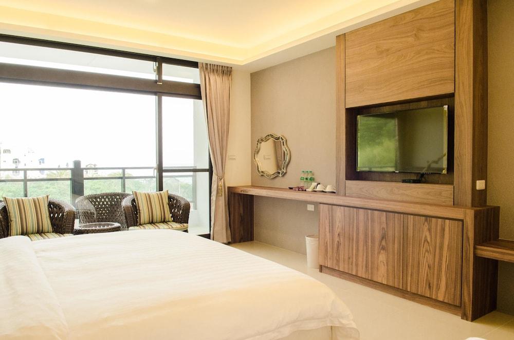 Hola sea view B&B Featured Image