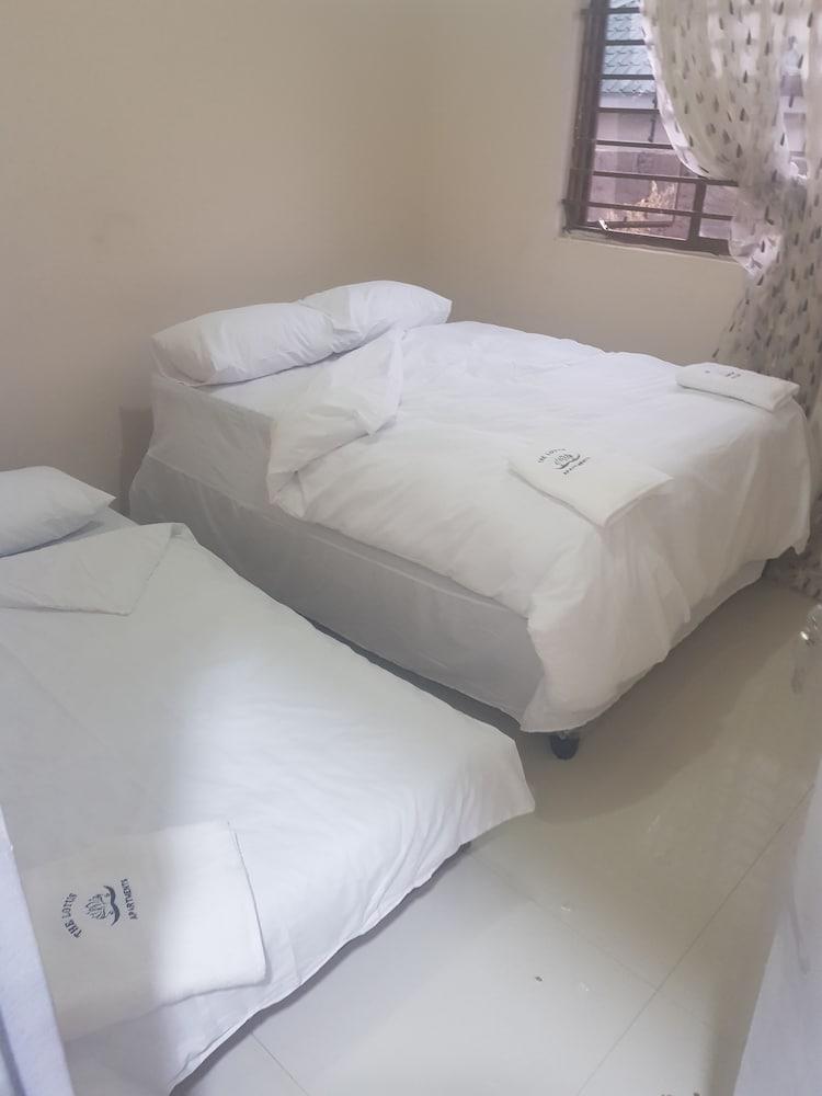 The Lotus Apartment Room