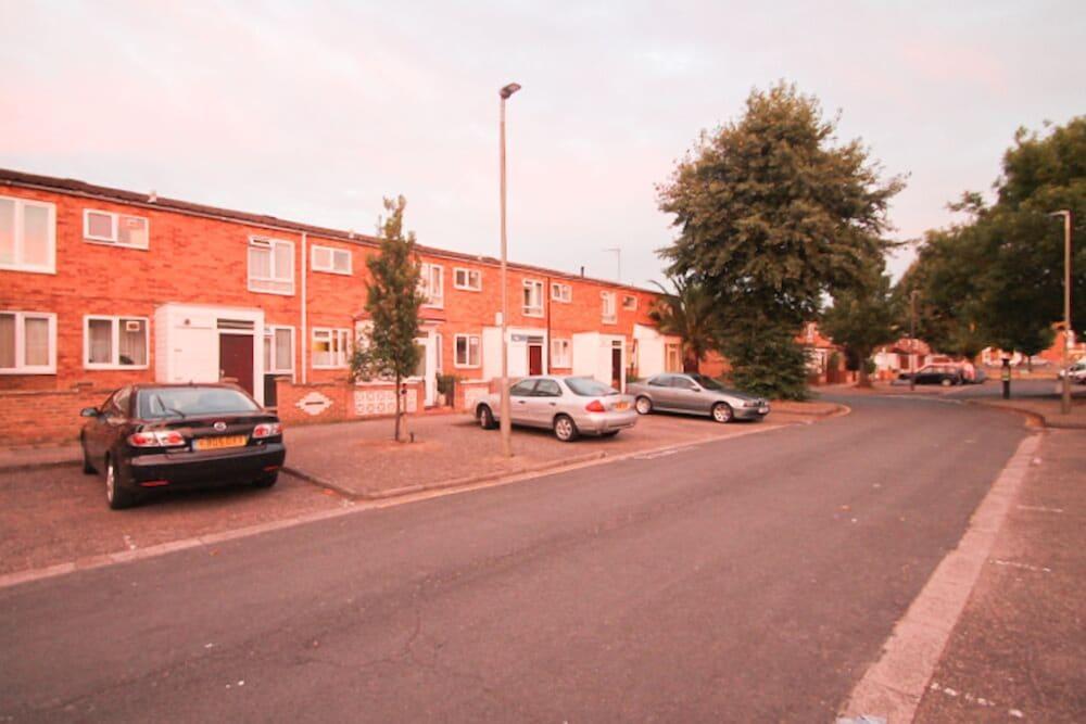 Dunston Exterior