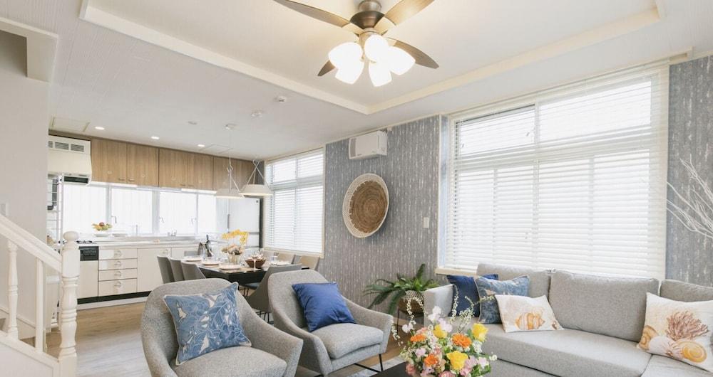 Sunset Breeze Chatan