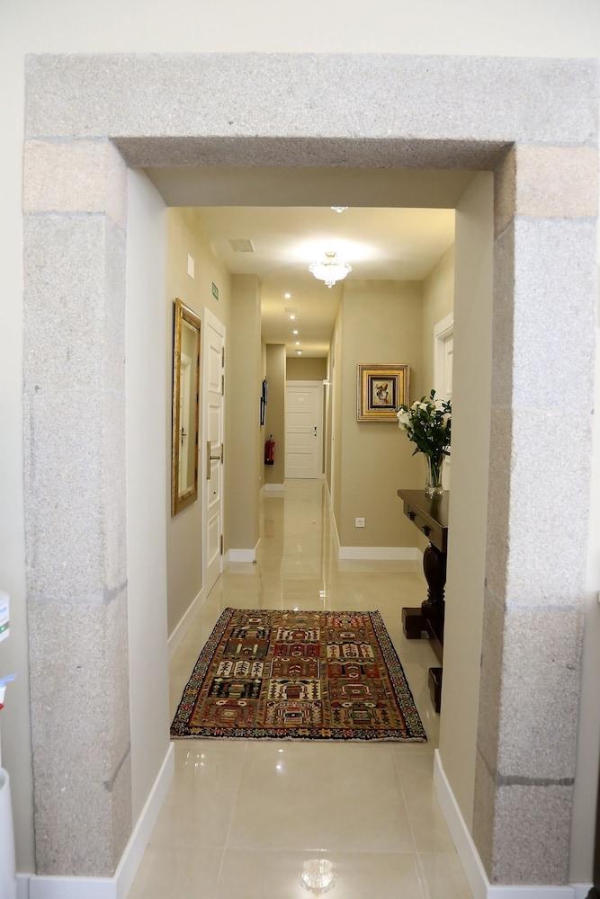 Vía XIX Lobby