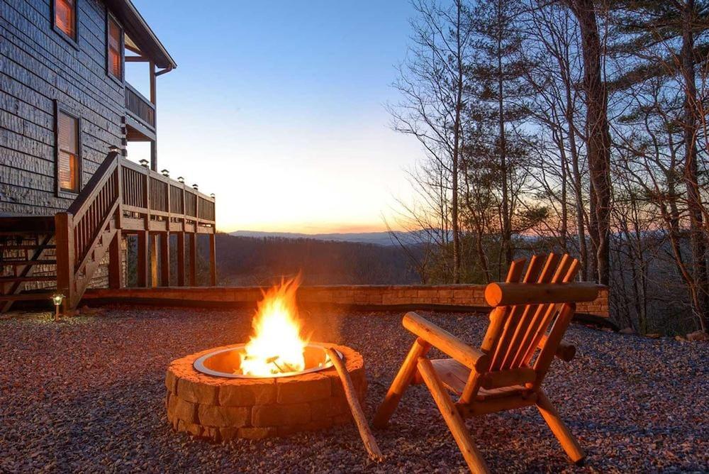Hoot Owl View by Escape to Blue Ridge Property Grounds