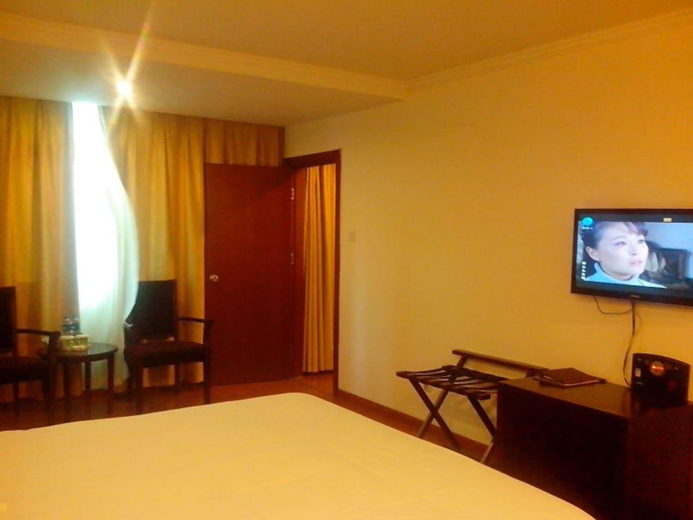 جرين تري إن هواينان تيانجيان دستريكت واندا بلازا إكسبرس هوتل غرفة