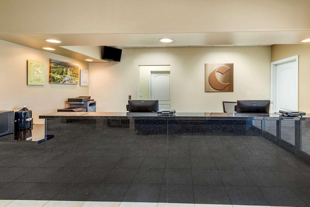 كومفورت إن آند سويتس بارنسفيل - فراكفيل الردهة