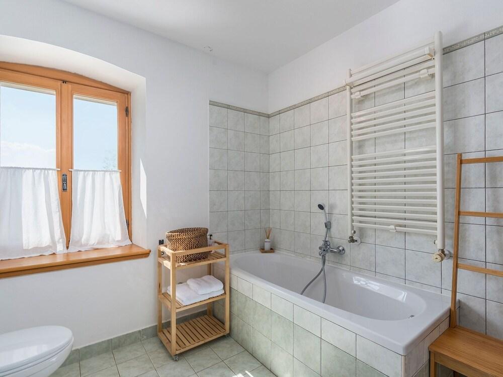 A Spacious Stone House With Heated Infinity-pool, Only 20 Min. to the Sea Bathroom