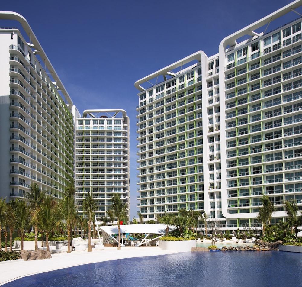 Siglo Suites at The Azure Urban Resort Residences