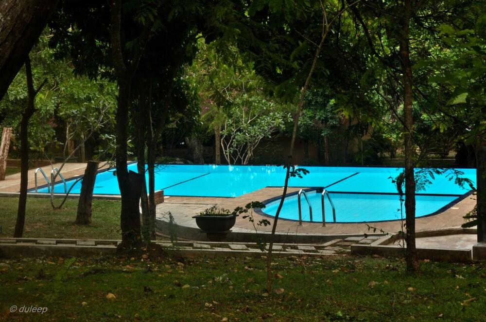 Amaranta Classic Retreat Outdoor Pool