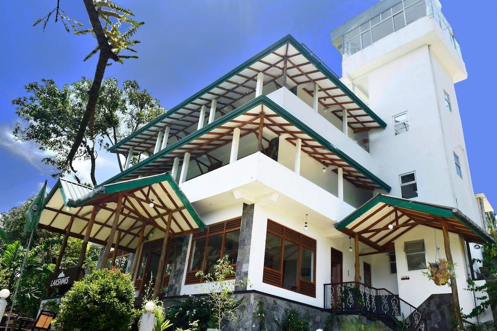 Lakshmis Hotel Exterior